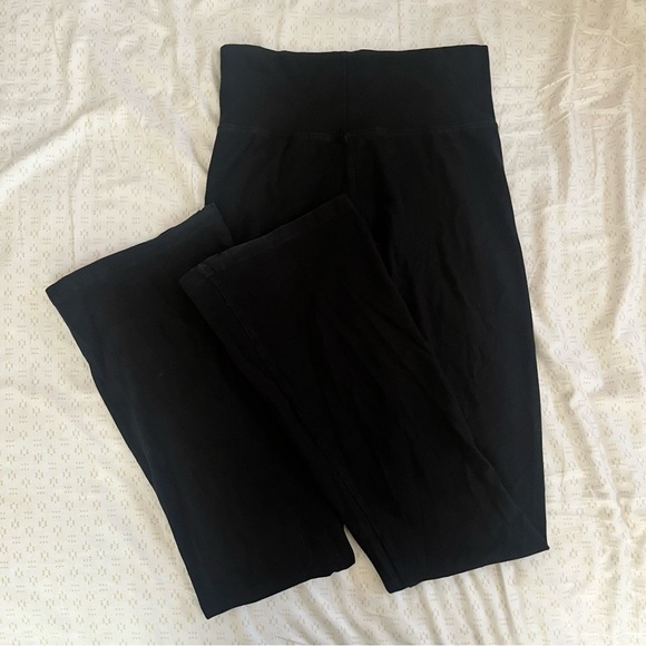 brandy melville flaired leggings - Picture 1 of 3